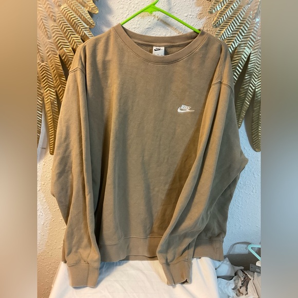 Nike Club Swoosh Tan/White Crewneck Sweatshirt - Picture 1 of 4